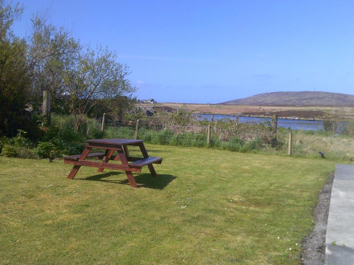Riverside Cottage Lochboisdale Bagian luar foto